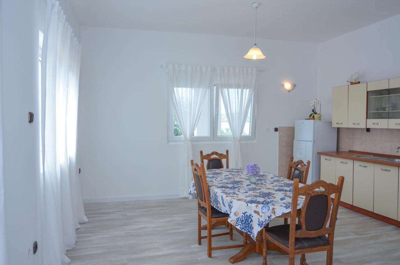 Apartments Pralija Mile Zaboric Exterior photo
