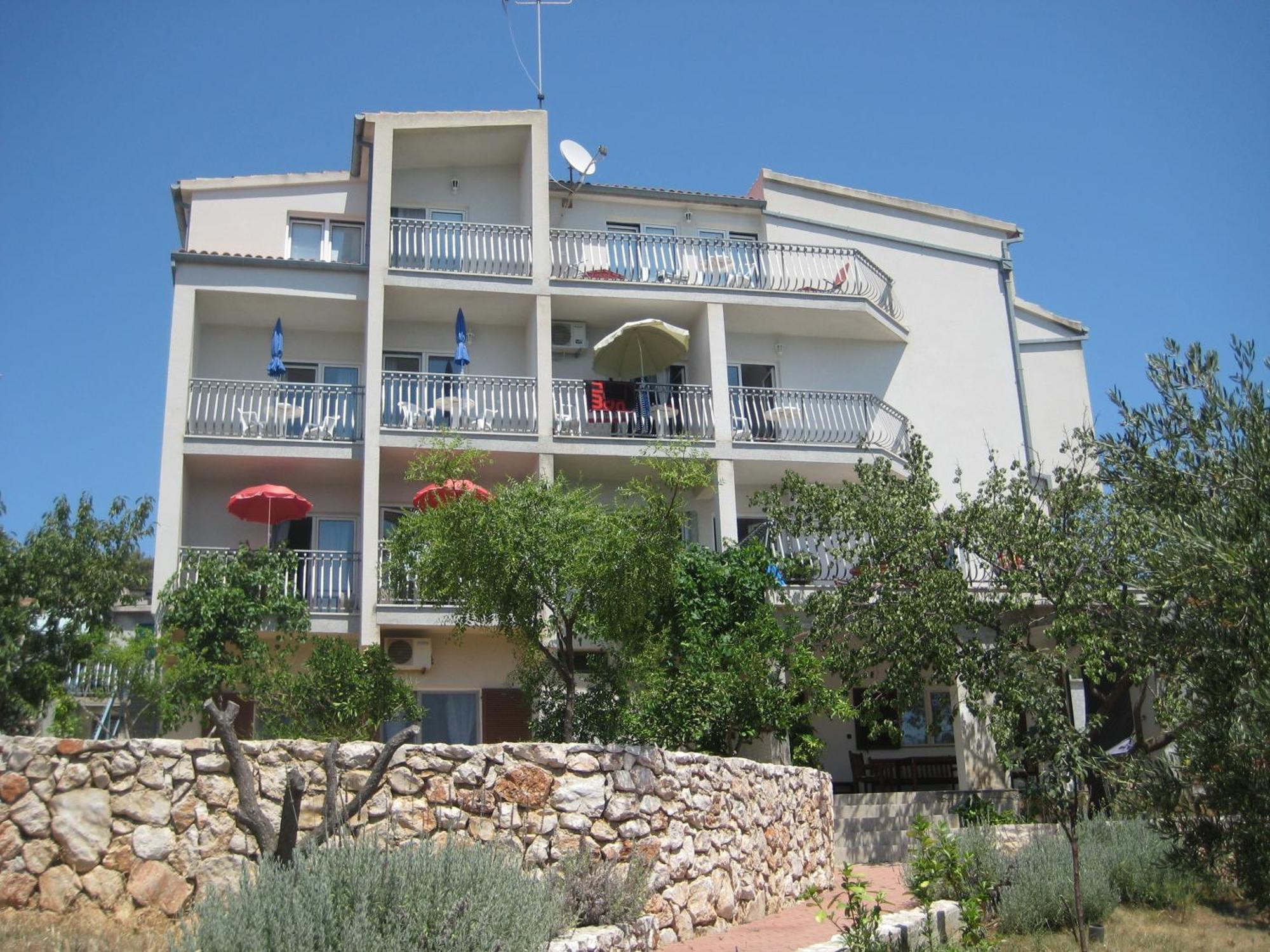 Apartments Pralija Mile Zaboric Exterior photo